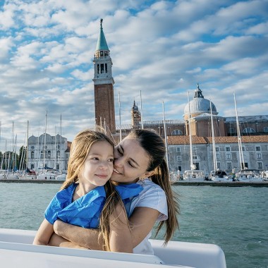 Vielen Dank. Houseboat Holidays Italia
